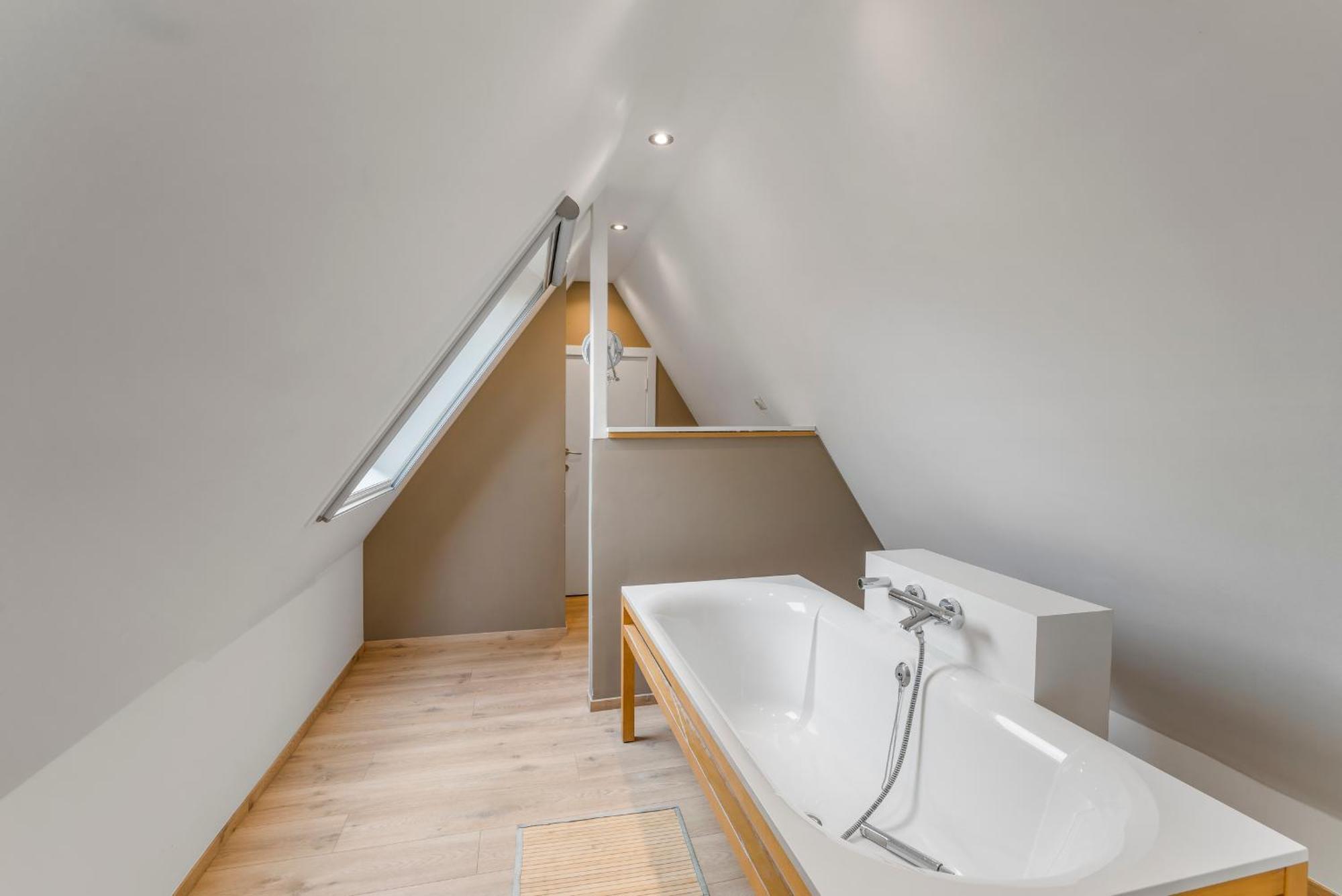 Brugse Charme Huis Met Tuin Aan Het Water 8P ブルージュ エクステリア 写真